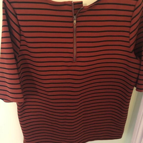 B. Young Boxy Rusty Tee Striped Mid Length Sleeve Crew Neck - Picture 6 of 6